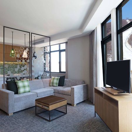 Element Chongli Hotel Zhangjiakou Bagian luar foto